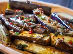Baby Eggplant With Spicy Garlic Sauce