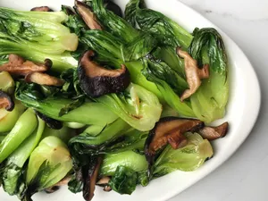 Black Mushrooms with Shanghai Bai Choy