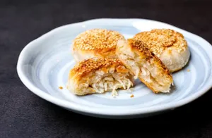 Shredded Chinese Radish Puffs 萝卜丝酥饼4