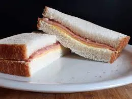 Bologna Sandwich