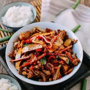 Shredded Pork With Spiced Dried Tofu And Chili