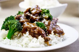 Beef W. Garlic Sauce