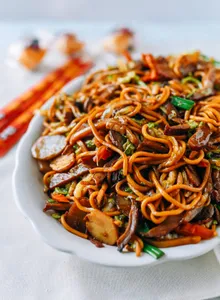 Roast Pork Lo Mein 叉烧捞面