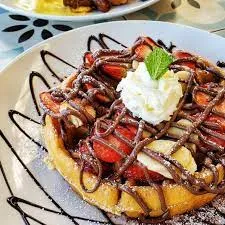 Waffles With Banana Nutella