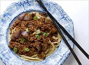 Noodles with Meat Sauce