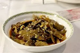 Ox Tongue & Beef Tripe w. Spicy Pepper Sauce