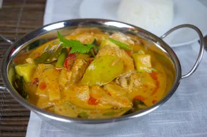 Red Curry Sauce (Kang Dang) Entree