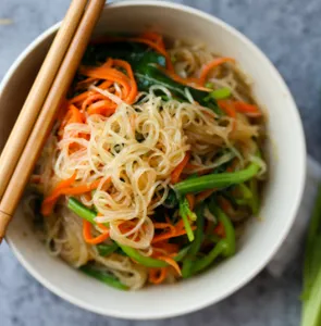 Cellophane Noodle w. Bean Curd & Veg