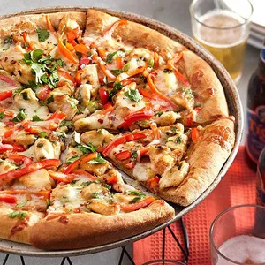 Chunky Chicken With Onion & Green Peppers Pizza