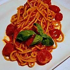 Spaghetti al pomodoro