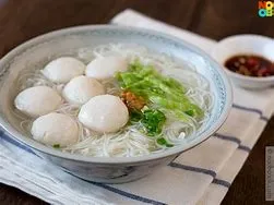 Fish Balls With Egg Noodles Soup