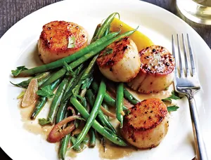 Sea Scallops And Vegetables