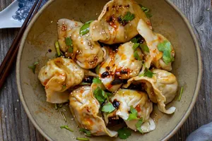 Vegetable Dumplings (6) 菜饺