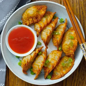 Sweet Filling Fried Dumplings 擂沙炸煎堆