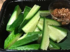 Fresh Cucumber With Miso (もろきゅう)