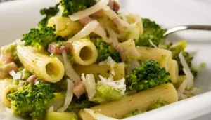 Penne Con Pollo E Broccoli