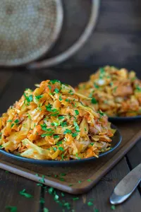 Shredded Chicken With Sour Cabbage