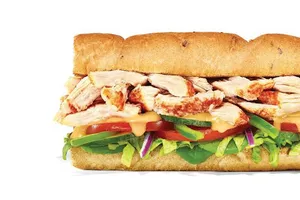 Honey Mustard Rotisserie-Style Chicken 6 Inch Regular Sub