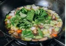 Sizzling Rice Cake Soup With Vegetables