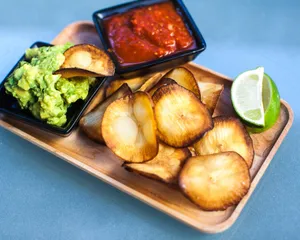 Yuca Chips and Guacamole