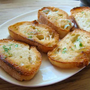 Toasted Whole Garlic Loaf