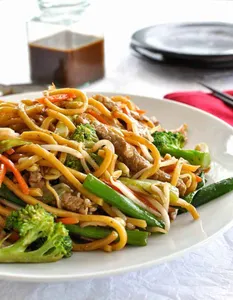 Vegetable Fried Sliced Noodle