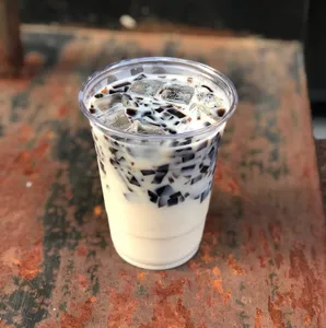 Grass Jelly Soy Bean Milk