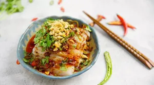 Mung Bean Noodle With Spicy & Pepper Sauce