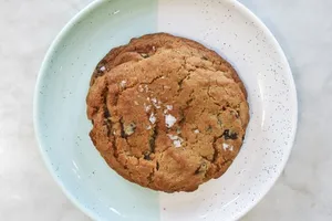 Chocolate Chip Sea Salt Cookie