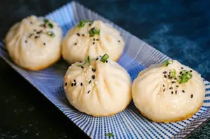 Shanghai Pan Fried Pork Bun上海生煎包4