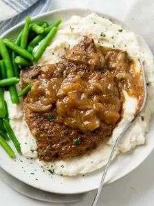 Steak & Onions Hot Combo Platter