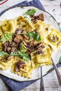 Mushroom Ravioli Alla Pesto