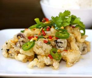 Wok Squids with Peppery Salt 椒鹽鮮魷