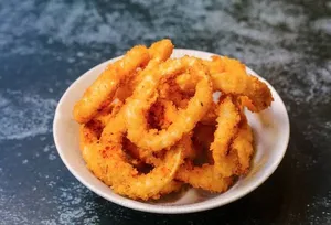 Fried Calamari In Chinese Spice 香辣鱿鱼