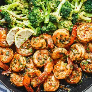 Baby Shrimp with Broccoli