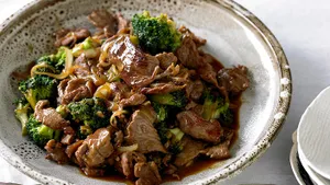 Sliced Beef with Broccoli 芥蘭牛肉