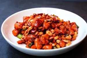 Kung Pao Chicken （Contains Peanuts）宫保鸡丁