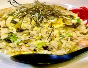 Takana Pickles Fried Rice (高菜チャーハン)