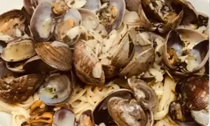 Pasta with Vongole Sauce