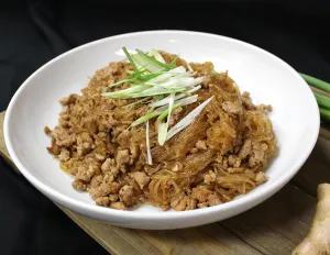 Spicy Vermicelli with. Minced Pork