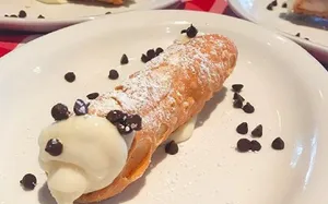 Grimaldi's Famous Cannoli