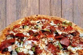 Med Everything Pizza