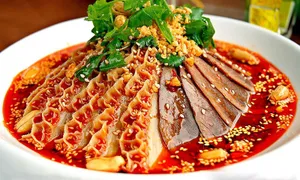Sliced Beef and Ox Organs in Chili Sauce 夫妻肺片