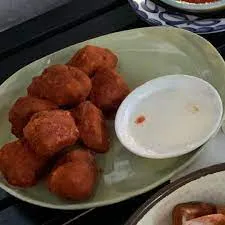 Buffalo Popcorn Chick'n With Ranch