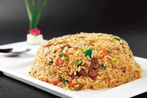 Fried Rice W. Shredded Pork 肉丝炒饭