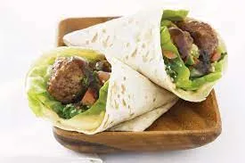 W15. Kofte Wrap