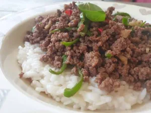 Shredded Beef with Salted Vegetables and Jalapeno 辣椒雪菜牛絲