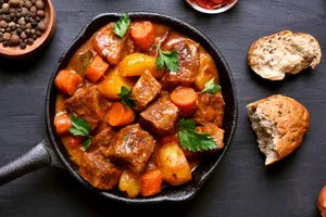 Beef Stew Hot Combo Platter