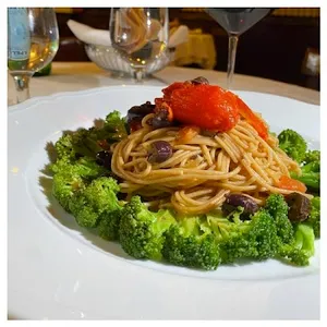 Pasta Integralle Con Broccoli Gaeta Olives Pomodorini