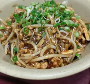 Noodles with Peking Sauce